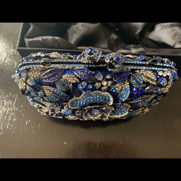 Swarovski Handbags - Princess Diana inspired Swarovsky Crystal clutch.